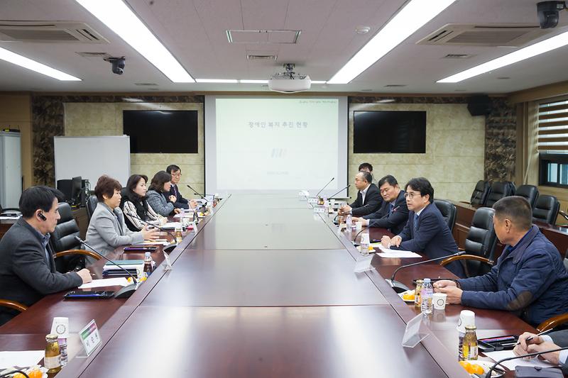 Young-9923.jpg 이미지