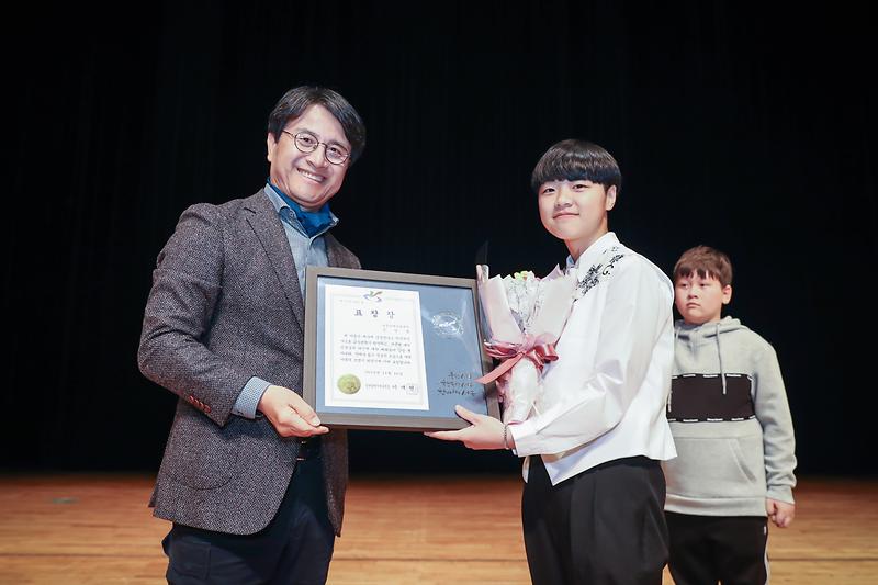 Young-0181.jpg 이미지