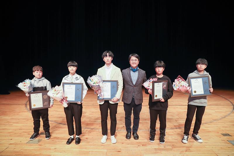 Young-0195.jpg 이미지