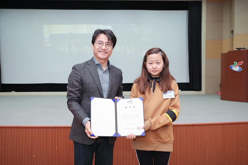 Young-0325.jpg 이미지