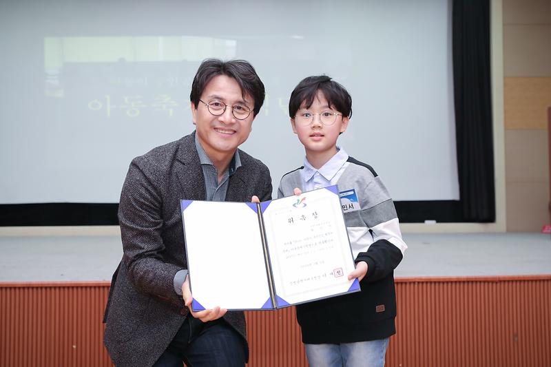 Young-0442.jpg 이미지