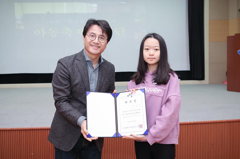 Young-0458.jpg 이미지