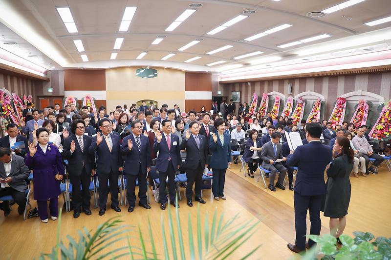 Young-0702.jpg 이미지