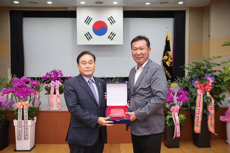 Young-0727.jpg 이미지