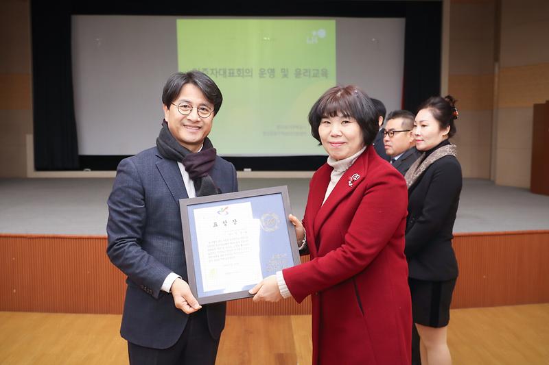 Young-1007.jpg 이미지