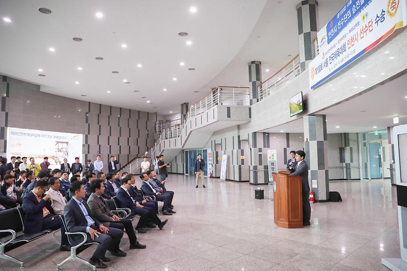 Young-1064.jpg 이미지