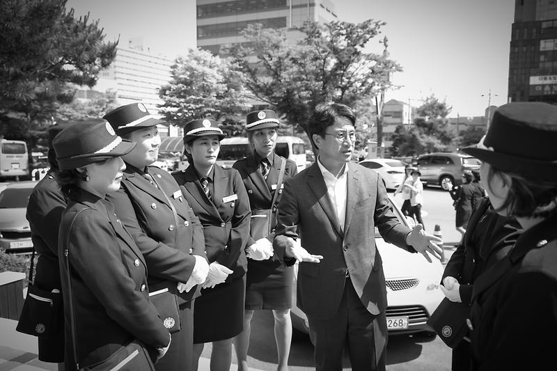 Young-1214.jpg 이미지