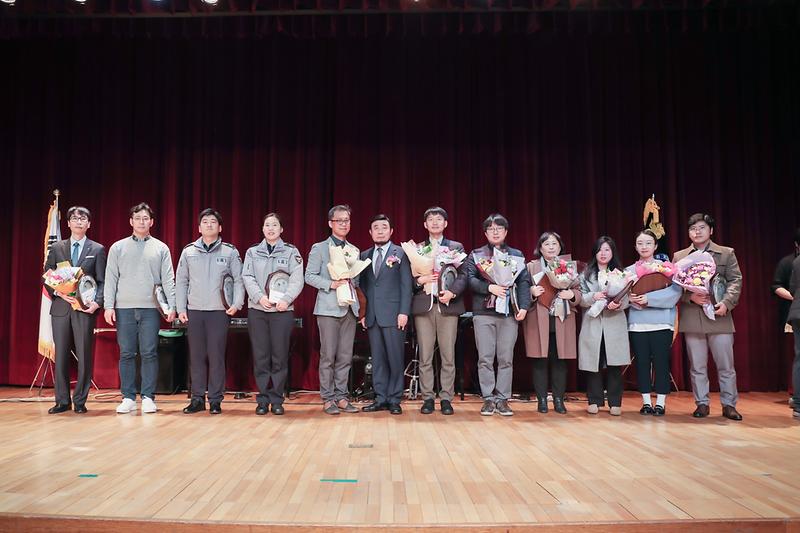 Young-1261.jpg 이미지