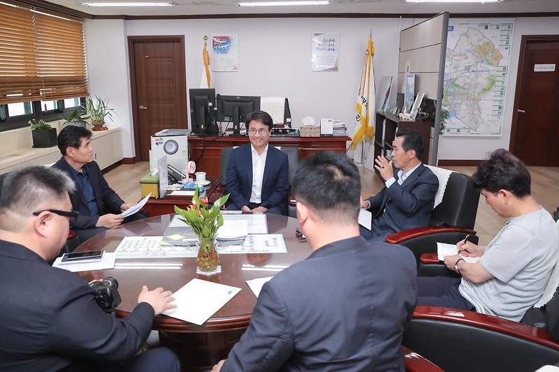 20190717 신문사 인터뷰 사진