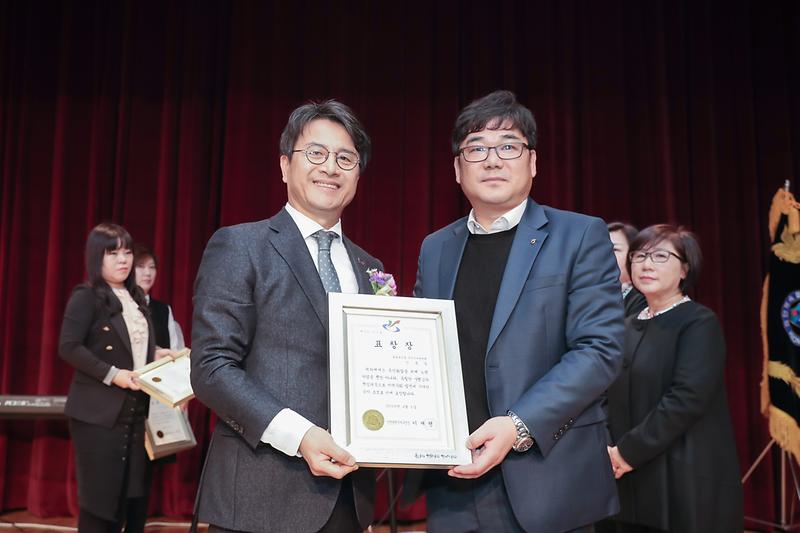 Young-1289.jpg 이미지