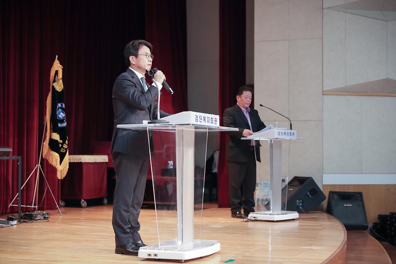 Young-1372.jpg 이미지