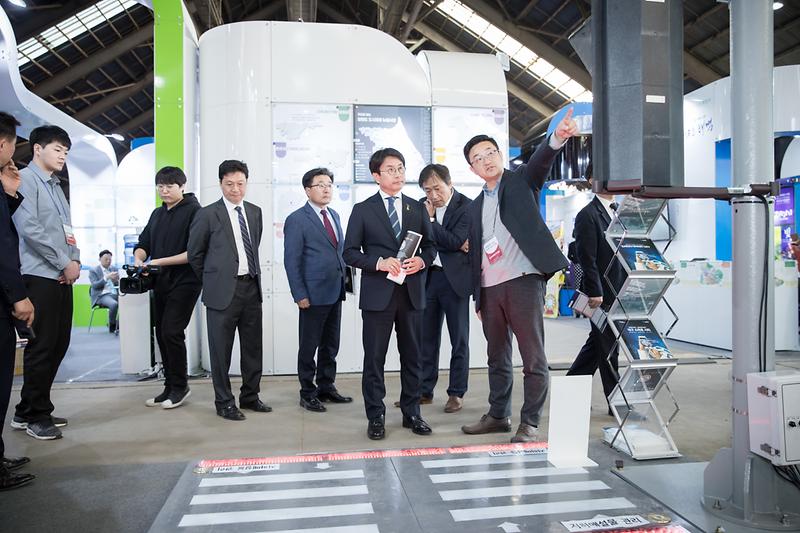 Young-1459.jpg 이미지