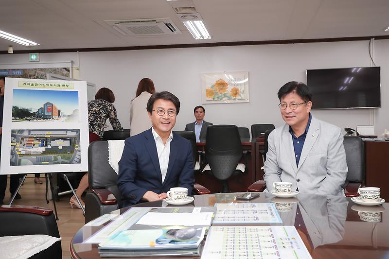 Young-1461.jpg 이미지