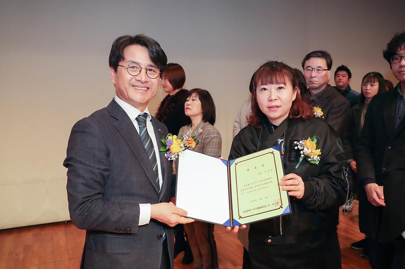 Young-1469.jpg 이미지