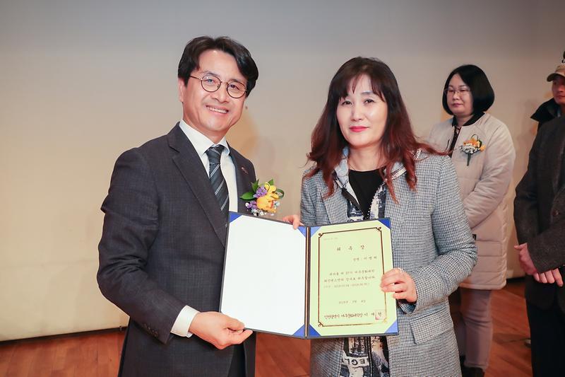 Young-1477.jpg 이미지