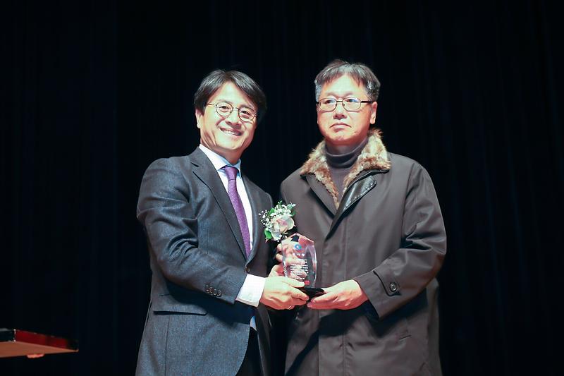 Young-1502.jpg 이미지