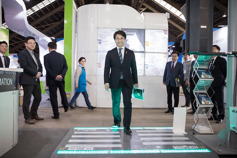 Young-1505.jpg 이미지