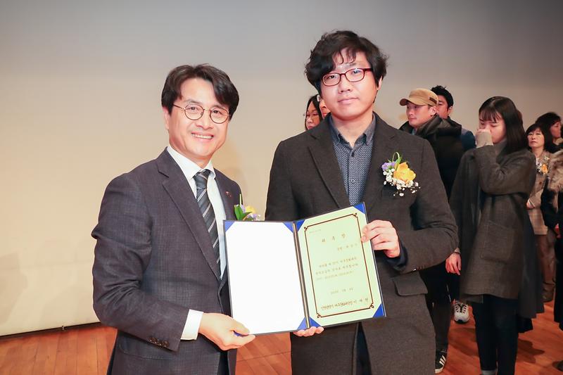 Young-1511.jpg 이미지