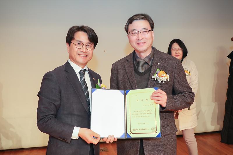 Young-1516.jpg 이미지