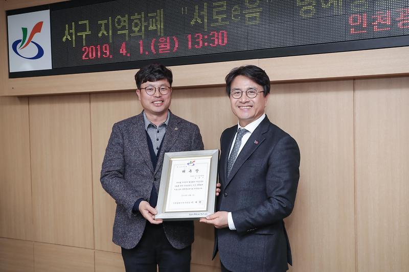 Young-1518.jpg 이미지