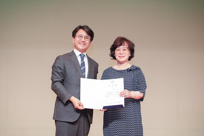 Young-1523.jpg 이미지