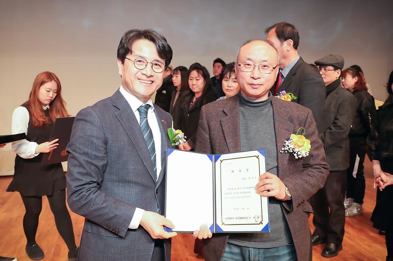 Young-1529.jpg 이미지