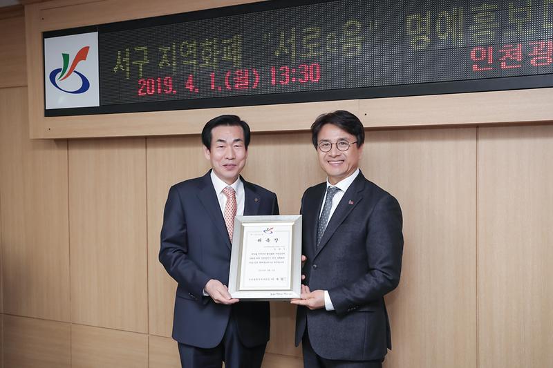 Young-1540.jpg 이미지