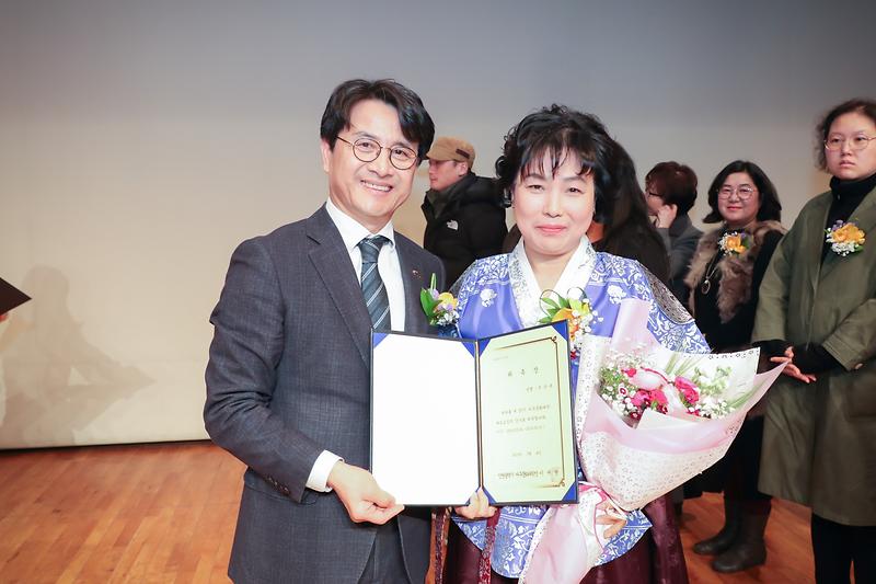 Young-1544.jpg 이미지