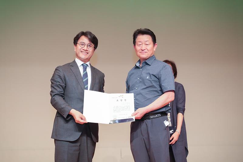 Young-1549.jpg 이미지