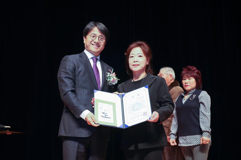 Young-1551.jpg 이미지