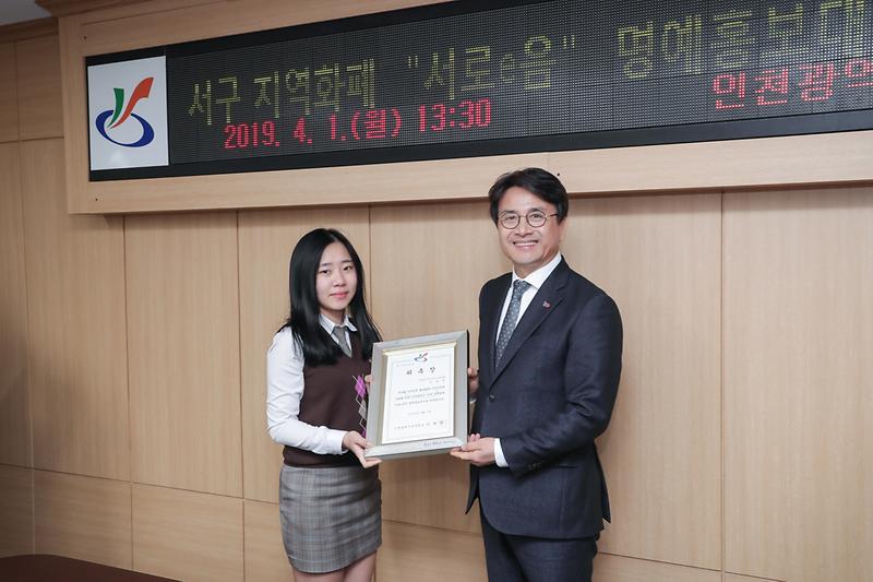 Young-1551.jpg 이미지