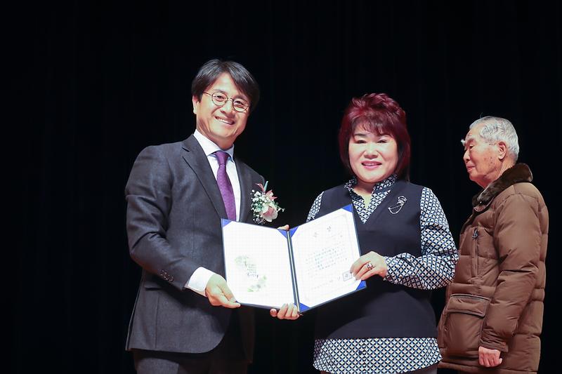 Young-1559.jpg 이미지