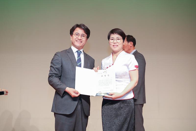 Young-1562.jpg 이미지