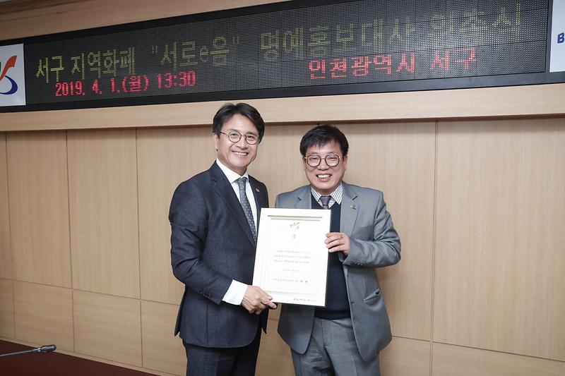 Young-1579.jpg 이미지