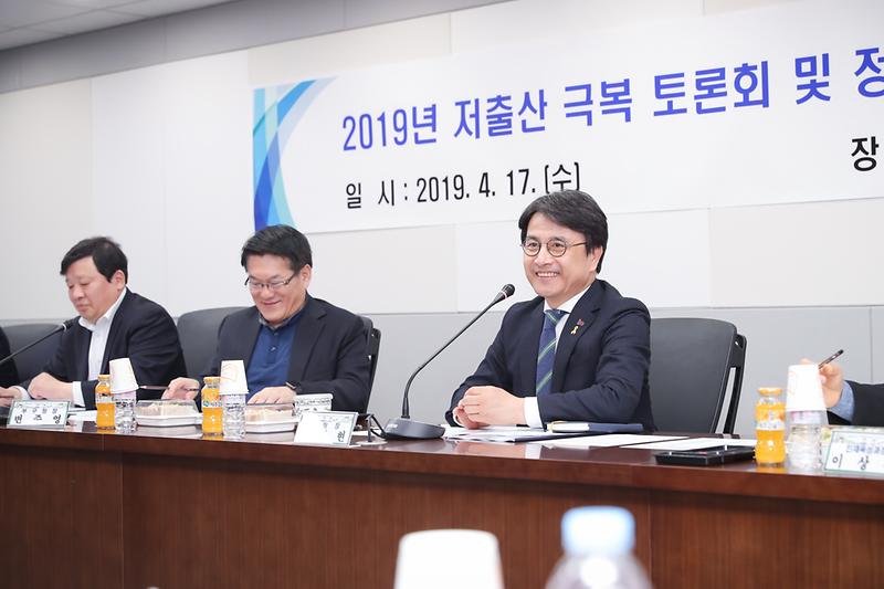 Young-1581.jpg 이미지