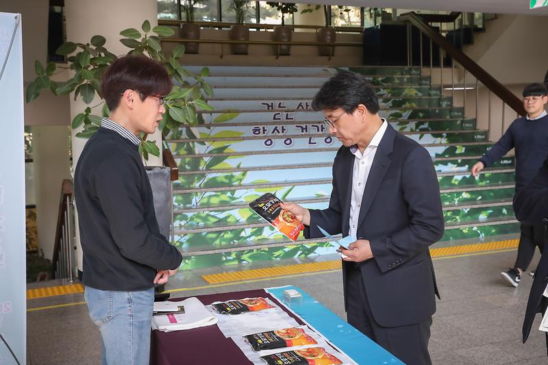 Young-1582.jpg 이미지