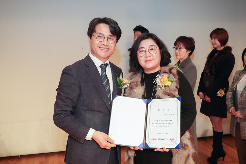 Young-1588.jpg 이미지