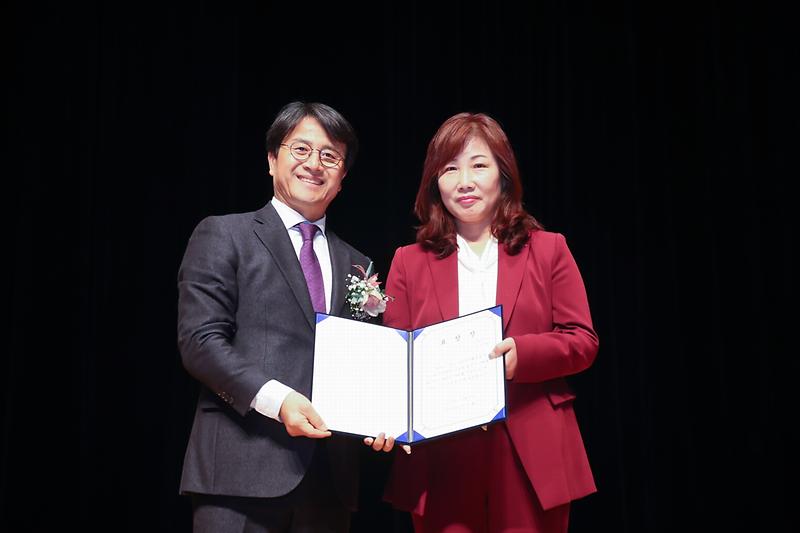 Young-1593.jpg 이미지