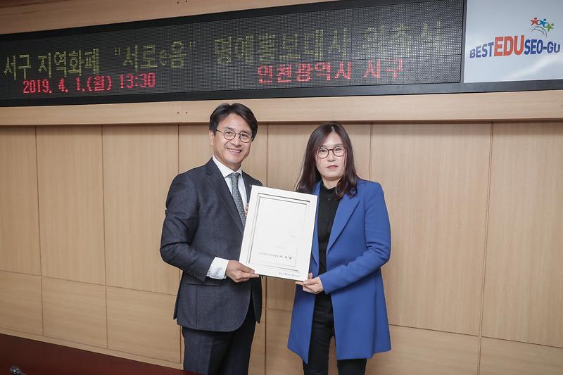 Young-1597.jpg 이미지