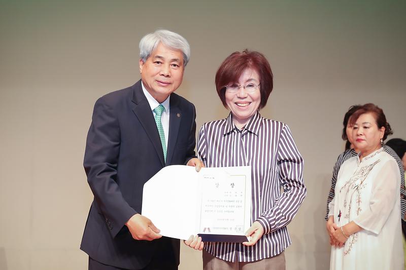 Young-1626.jpg 이미지