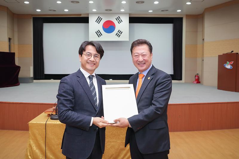 Young-1646.jpg 이미지