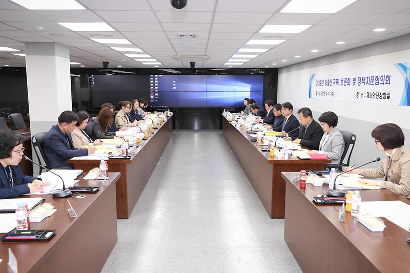 Young-1651.jpg 이미지