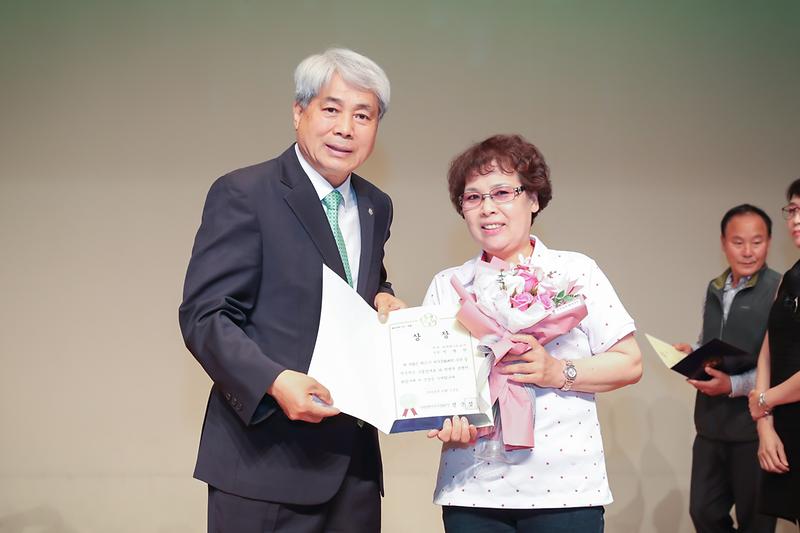 Young-1653.jpg 이미지