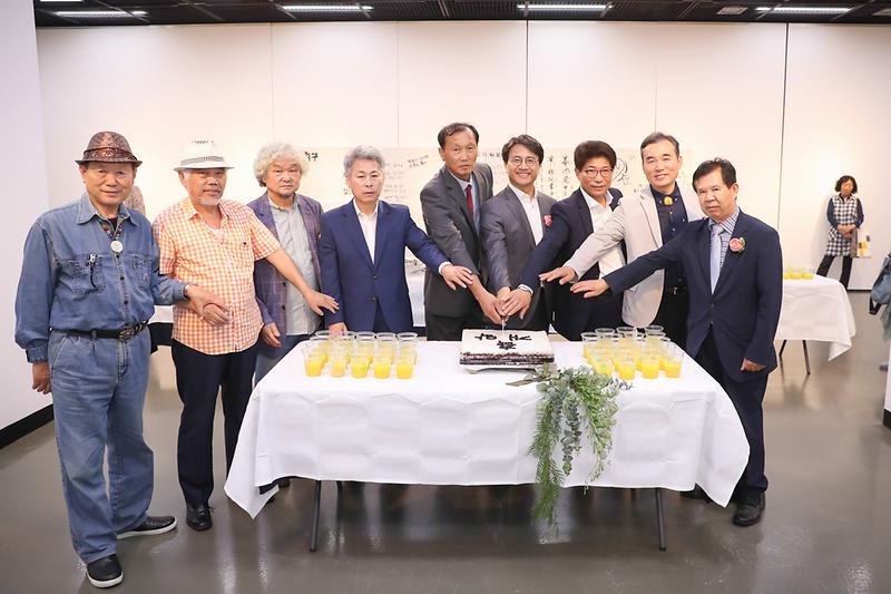 Young-1703.jpg 이미지