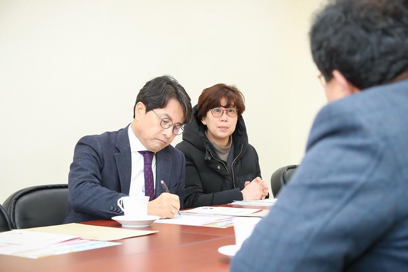 Young-1709.jpg 이미지