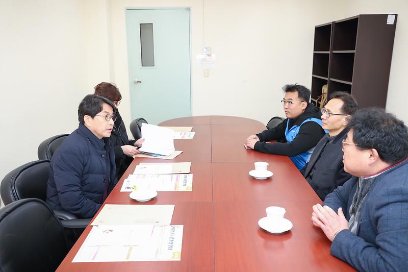 Young-1724.jpg 이미지