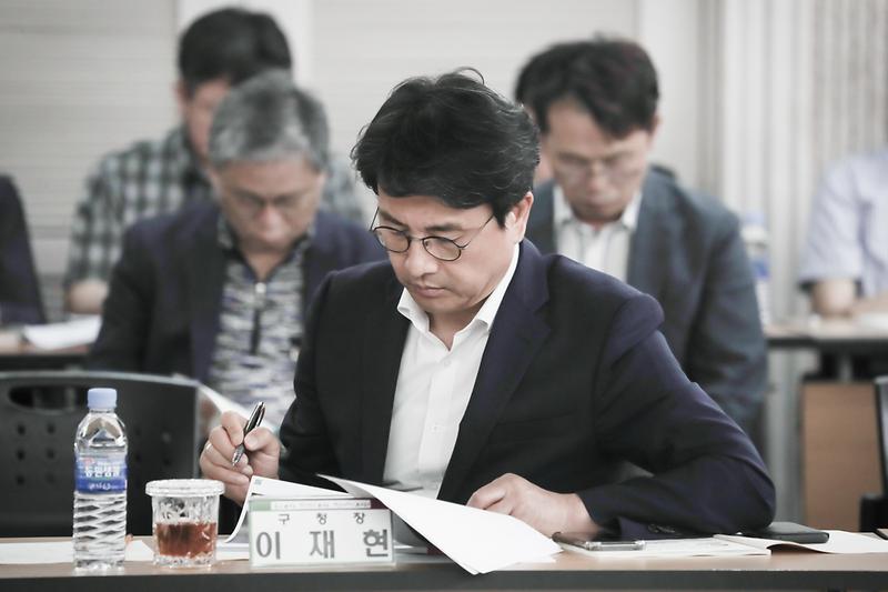 Young-1807.jpg 이미지