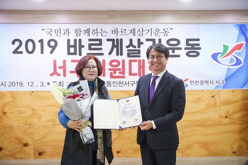 Young-1809.jpg 이미지