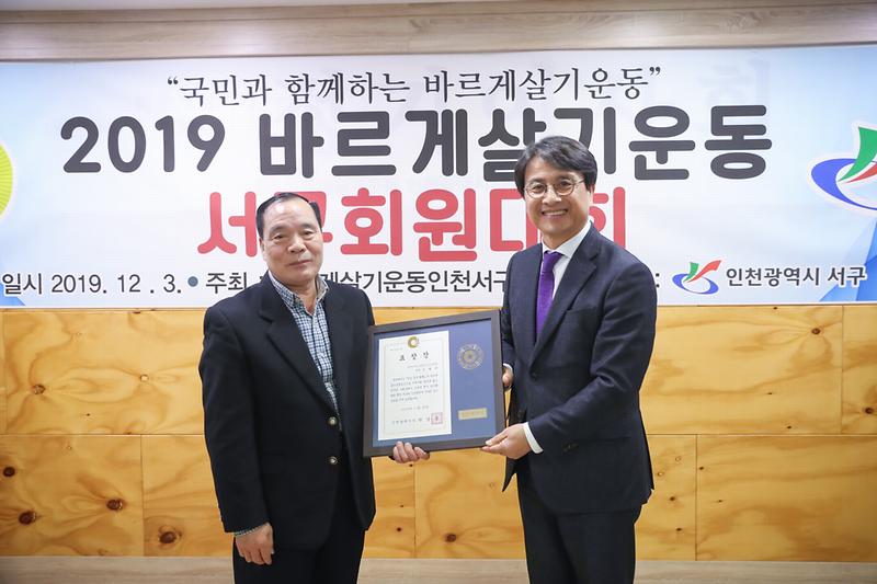 Young-1834.jpg 이미지