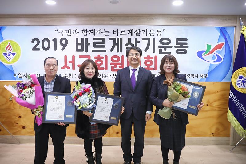 Young-1855.jpg 이미지